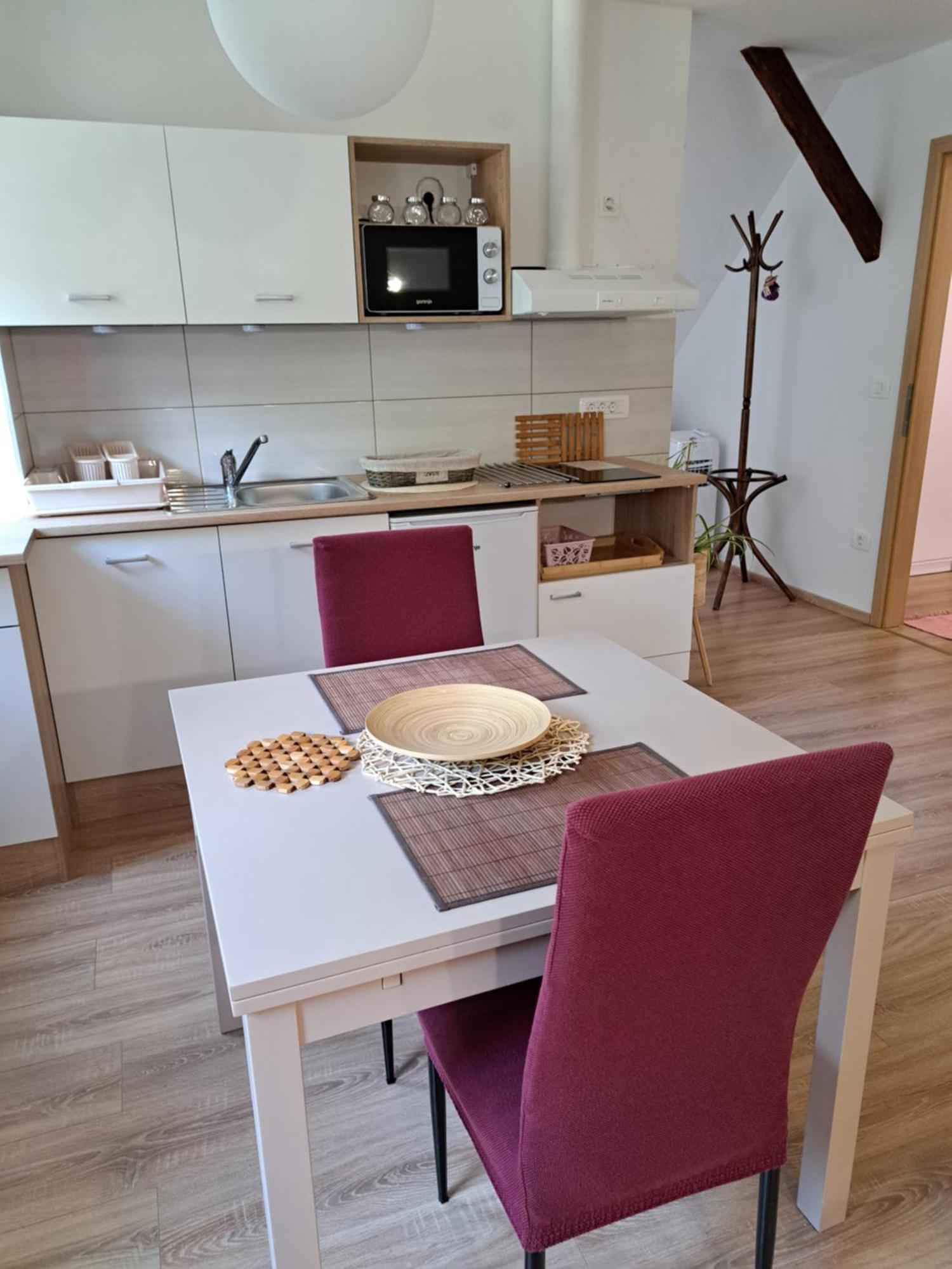 Apartmaji Magda Lägenhet Zgornje Gorje Exteriör bild